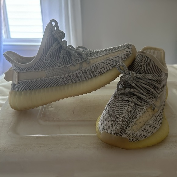 YEEZY BOOST 350 V2 Static reflective